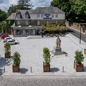 Logis Du Chateau Hotel
